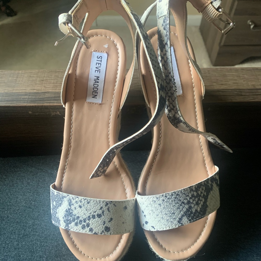 Steve. Madden sandal